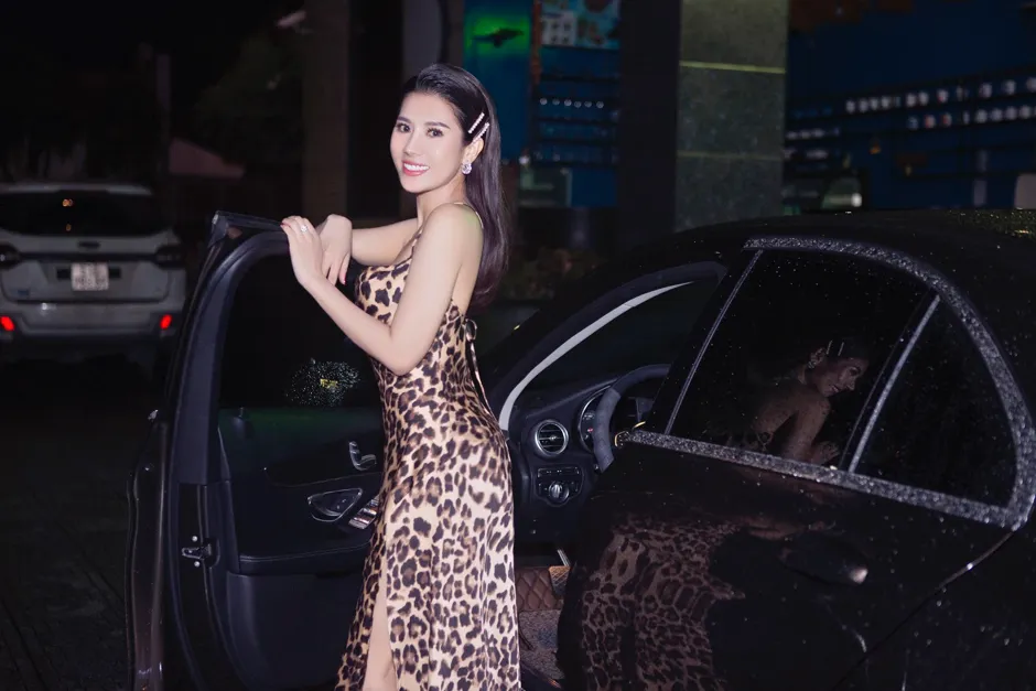 Dương Yến Nhung tái xuất xinh đẹp sau 1 năm ở ẩn vì trầm cảm - Ảnh 8.