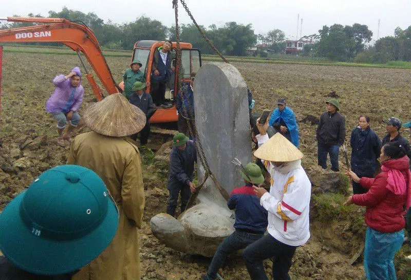 Tôn tạo ngôi mộ cổ hơn 500 năm tuổi - Ảnh 1. Tôn tạo ngôi mộ cổ hơn 500 năm tuổi - Ảnh 1.