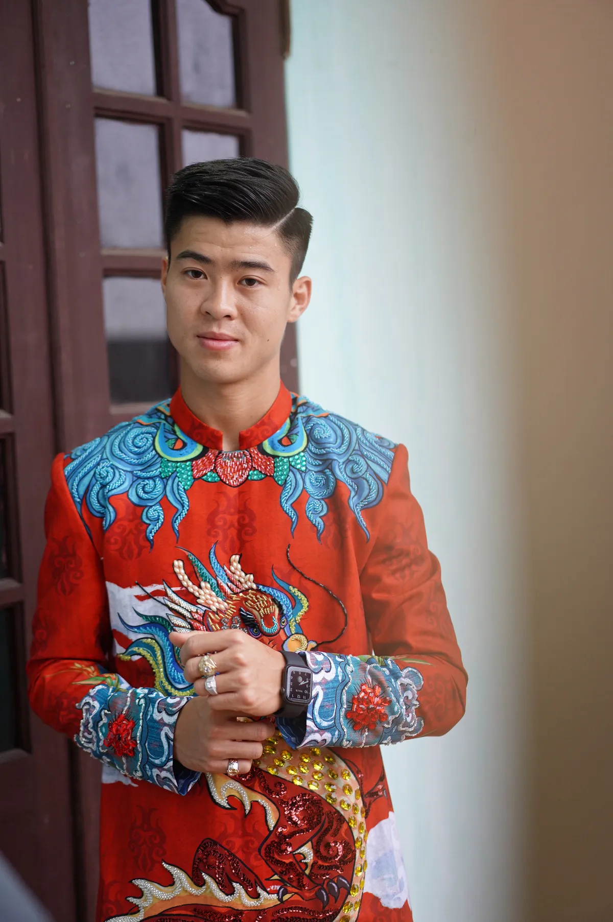 Cầu thủ Duy Mạnh rạng ngời trong lễ ăn hỏi - Ảnh 9. Cầu thủ Duy Mạnh rạng ngời trong lễ ăn hỏi - Ảnh 9.