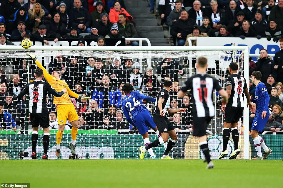 Newcastle United 1-0 Chelsea: Chiến thắng bất ngờ! - Ảnh 1. Newcastle United 1-0 Chelsea: Chiến thắng bất ngờ! - Ảnh 1.
