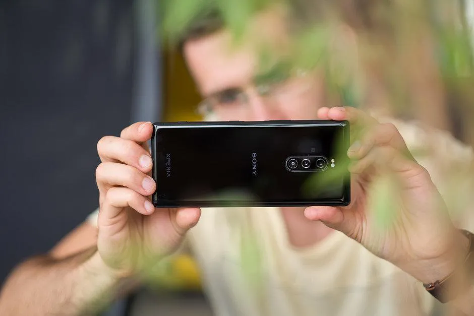 Top 7 smartphone ba camera tốt nhất nên mua - Ảnh 7.