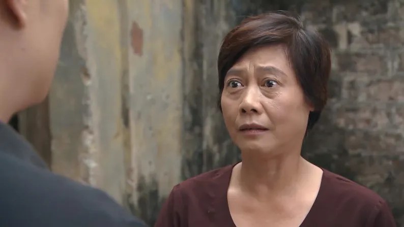 C&ocirc; g&aacute;i nh&agrave; người ta - Tập 3: C&acirc;n trổ t&agrave;i bắn tiếng Anh khiến kh&aacute;ch nước ngo&agrave;i m&eacute;o mặt - Ảnh 5.