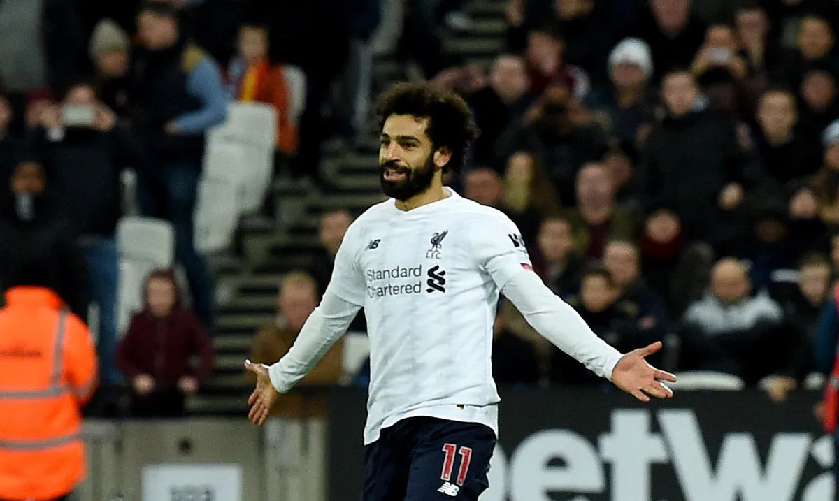 West Ham 0-2 Liverpool: Nối dài mạch bất bại, củng cố ngôi đầu Ngoại hạng Anh - Ảnh 1. West Ham 0-2 Liverpool: Nối dài mạch bất bại, củng cố ngôi đầu Ngoại hạng Anh - Ảnh 1.