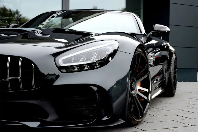 Mercedes-AMG GT R Roadster “bóc máy”, độ công suất cực khủng - Ảnh 2.