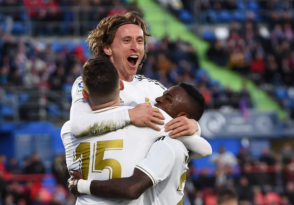 Vòng 19 La Liga: Real giành chiến thắng ấn tượng, Atletico vươn lên vị trí thứ 3 - Ảnh 2. Vòng 19 La Liga: Real giành chiến thắng ấn tượng, Atletico vươn lên vị trí thứ 3 - Ảnh 2.