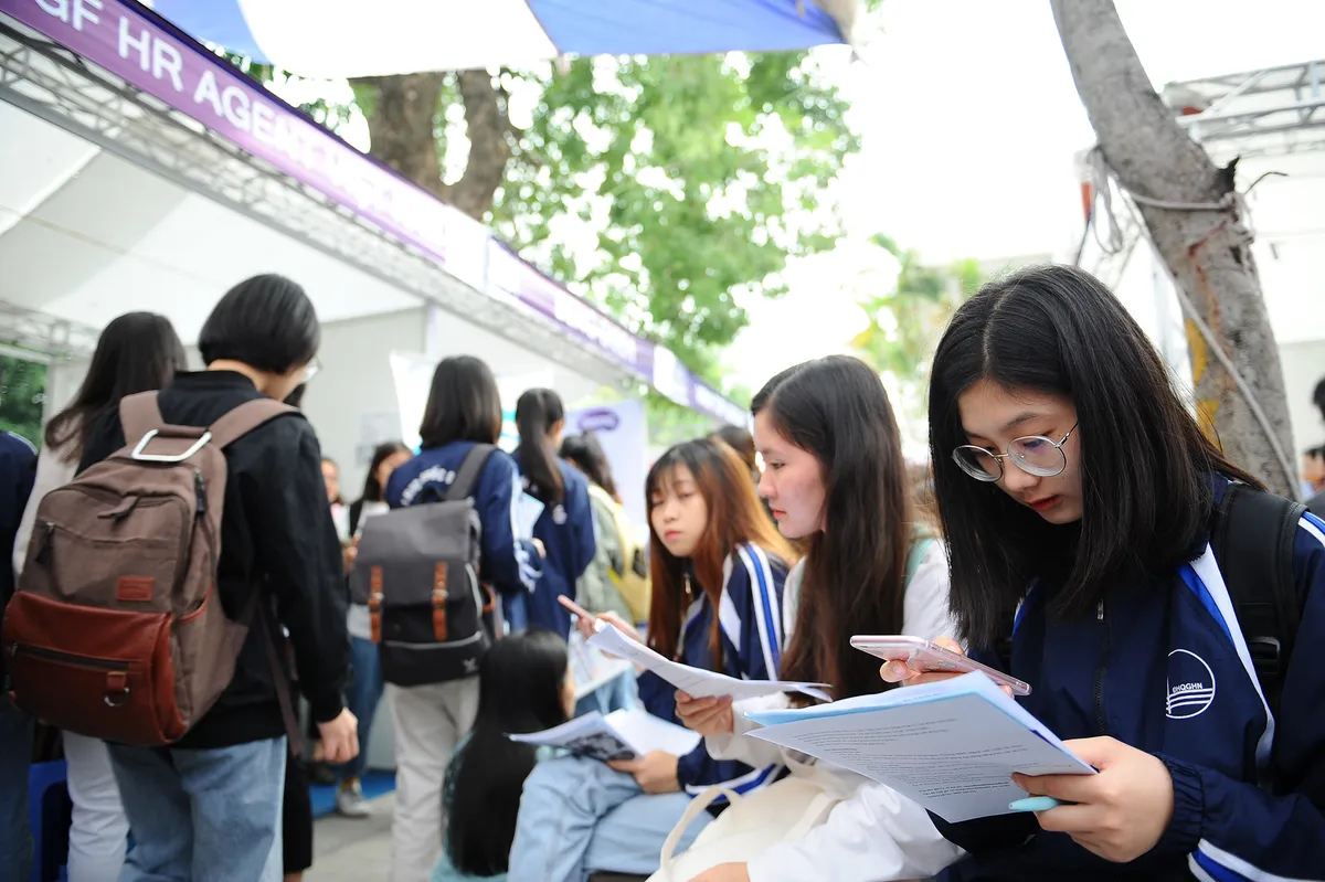 Sôi nổi và ý nghĩa Ngày hội việc làm – ULIS Job Fair 2020 - Ảnh 10.