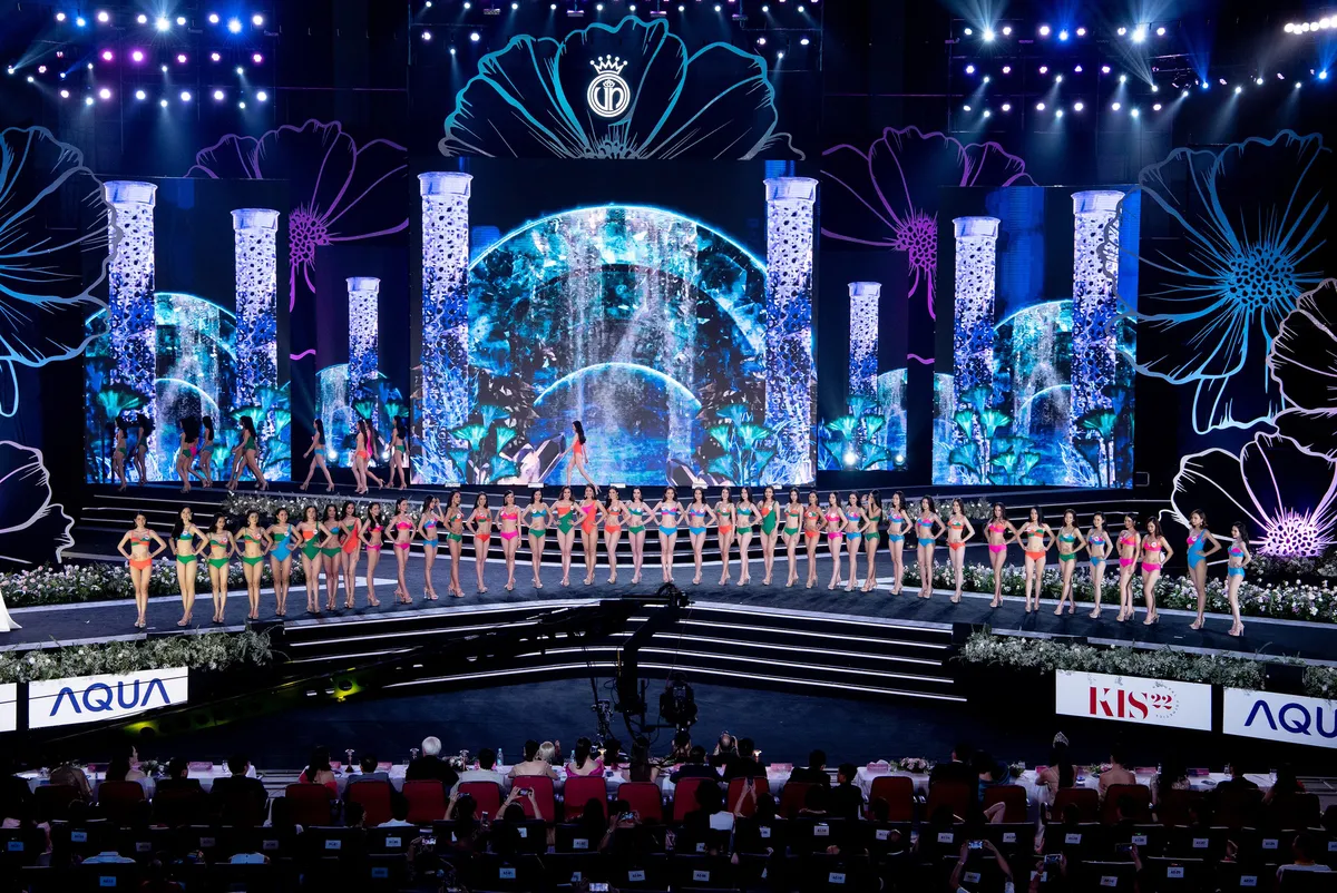 Bỏng mắt trước phần thi bikini Bán kết Hoa hậu Việt Nam 2020 - Ảnh 12.