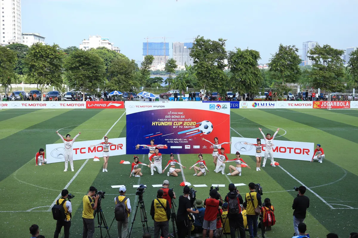 Hứng khởi ngày khai mạc Giải bóng đá 7 người Vô địch Toàn quốc 2020 - khu vực miền Bắc - Ảnh 1. Hứng khởi ngày khai mạc Giải bóng đá 7 người Vô địch Toàn quốc 2020 - khu vực miền Bắc - Ảnh 1.