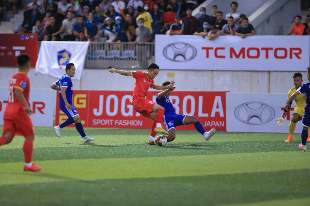 Hứng khởi ngày khai mạc Giải bóng đá 7 người Vô địch Toàn quốc 2020 - khu vực miền Bắc - Ảnh 6. Hứng khởi ngày khai mạc Giải bóng đá 7 người Vô địch Toàn quốc 2020 - khu vực miền Bắc - Ảnh 6.