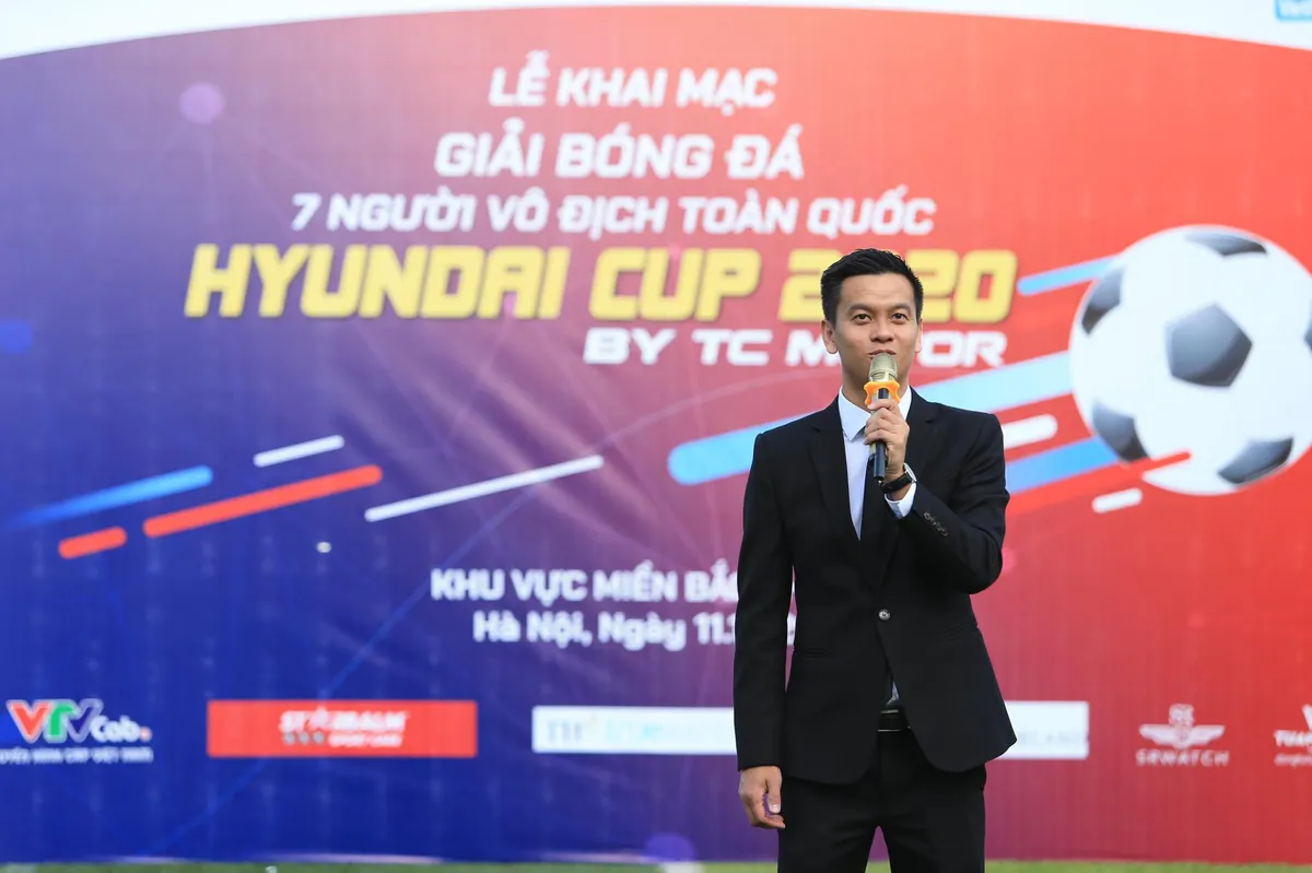 Hứng khởi ngày khai mạc Giải bóng đá 7 người Vô địch Toàn quốc 2020 - khu vực miền Bắc - Ảnh 2. Hứng khởi ngày khai mạc Giải bóng đá 7 người Vô địch Toàn quốc 2020 - khu vực miền Bắc - Ảnh 2.
