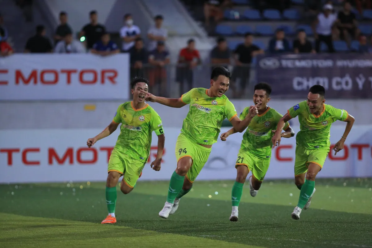 Hứng khởi ngày khai mạc Giải bóng đá 7 người Vô địch Toàn quốc 2020 - khu vực miền Bắc - Ảnh 13. Hứng khởi ngày khai mạc Giải bóng đá 7 người Vô địch Toàn quốc 2020 - khu vực miền Bắc - Ảnh 13.
