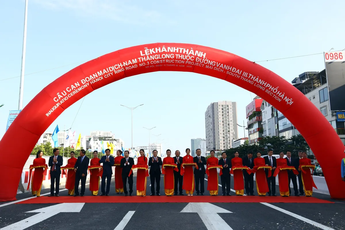 Thông xe tuyến đường Vành đai 3 trên cao đoạn Mai Dịch - Nam Thăng Long hơn 5.300 tỷ đồng - Ảnh 1.