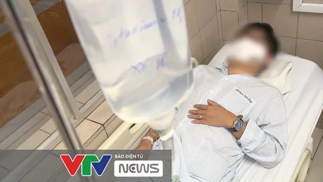 Uống rượu ở đám giỗ, 3 người ngộ độc methanol nhập viện - Ảnh 3. Uống rượu ở đám giỗ, 3 người ngộ độc methanol nhập viện - Ảnh 3.