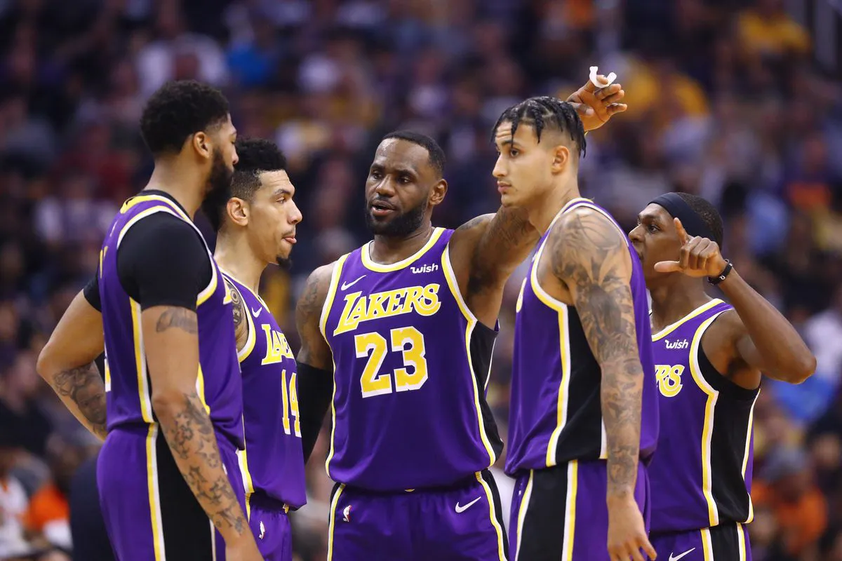 Los Angeles Lakers và hành trình tiến tới ngôi vô địch NBA thứ 17 - Ảnh 2. Los Angeles Lakers và hành trình tiến tới ngôi vô địch NBA thứ 17 - Ảnh 2.