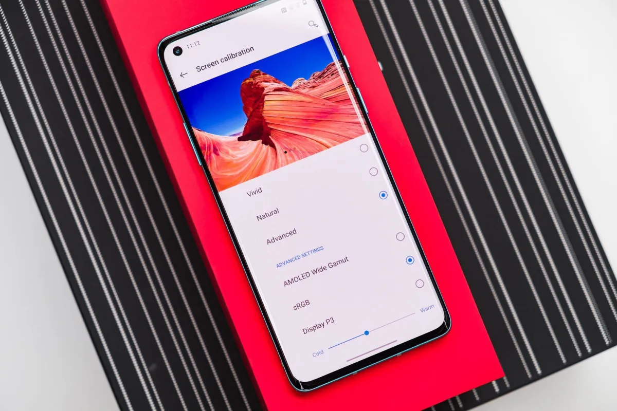 OnePlus 8T 5G ra mắt tại Việt Nam: Chip Snap 865, RAM 12GB, màn hình 120Hz, sạc nhanh 65W - Ảnh 2.