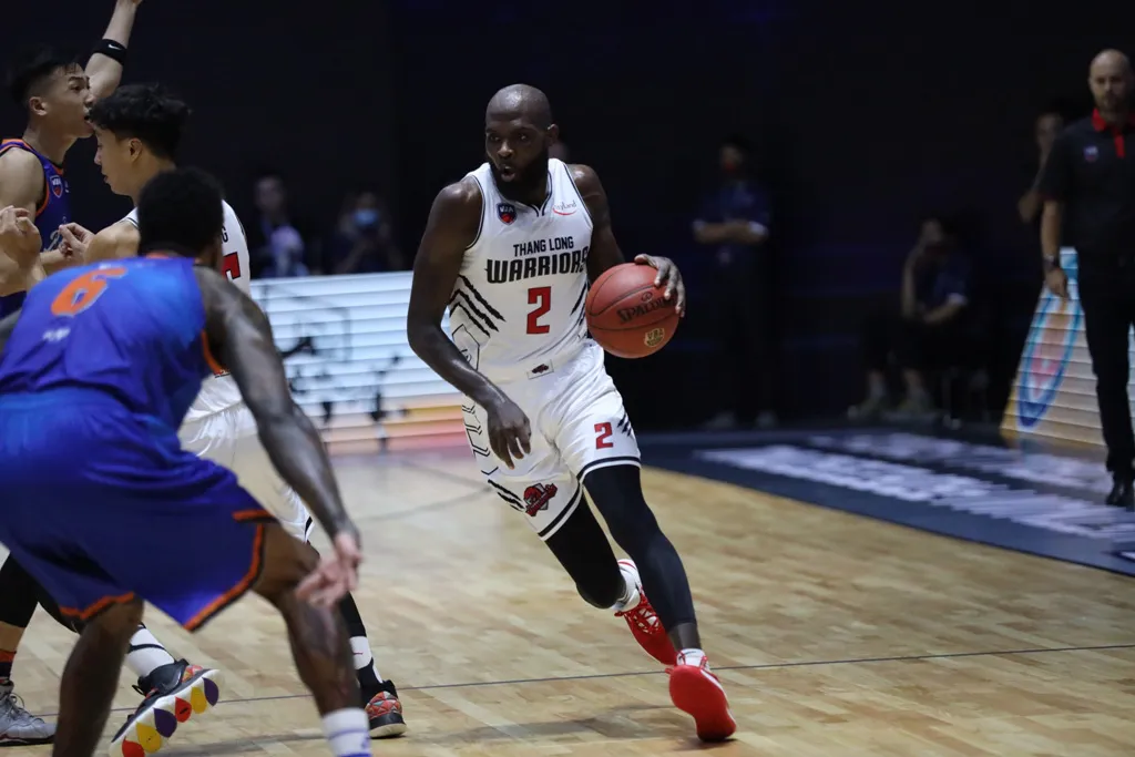 VBA 2020 - game 2: Chiến thắng dễ dàng cho ứng cử viên vô địch - Ảnh 1. VBA 2020 - game 2: Chiến thắng dễ dàng cho ứng cử viên vô địch - Ảnh 1.
