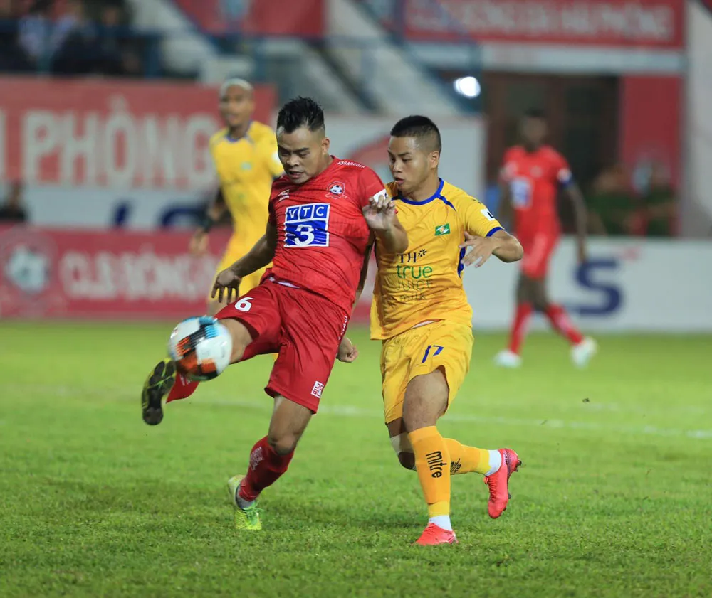 Vòng 13 LS V.League 1-2020: Hoàn tất một nửa chặng đường! - Ảnh 4. Vòng 13 LS V.League 1-2020: Hoàn tất một nửa chặng đường! - Ảnh 4.