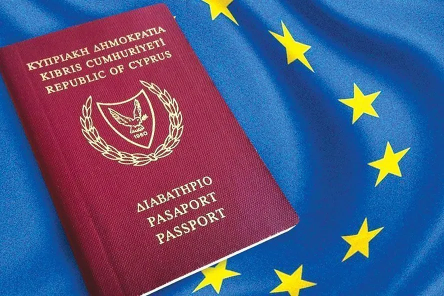 Bê bối hộ chiếu vàng, EU khởi kiện Cộng hòa Chypres và Malta - Ảnh 1.