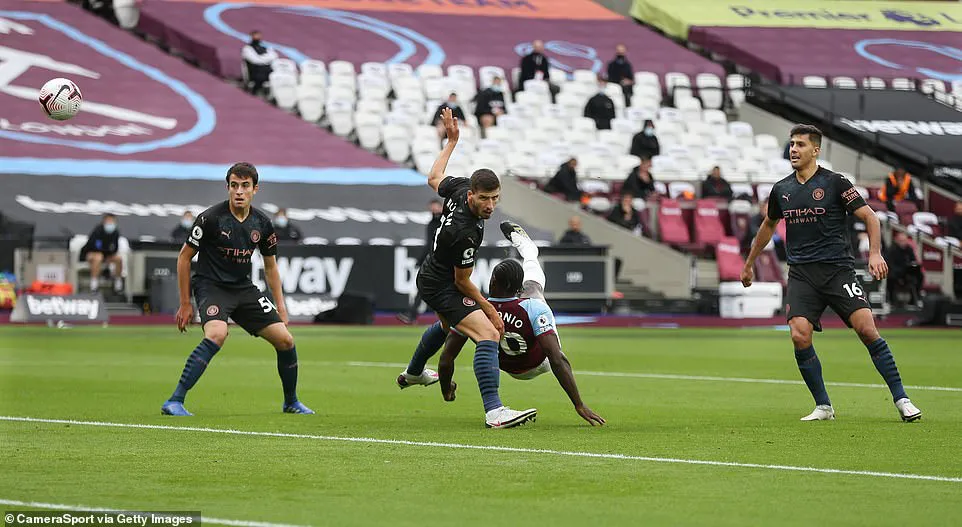 West Ham United 1-1 Manchester City: Man xanh chia điểm thất vọng (Vòng 6 Ngoại hạng Anh 2020/21) - Ảnh 1. West Ham United 1-1 Manchester City: Man xanh chia điểm thất vọng (Vòng 6 Ngoại hạng Anh 2020/21) - Ảnh 1.