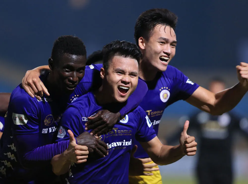 Kết quả, BXH V.League 2020 ngày 24/10: CLB Hà Nội tạm dẫn đầu, Than Quảng Ninh bay cao - Ảnh 4. Kết quả, BXH V.League 2020 ngày 24/10: CLB Hà Nội tạm dẫn đầu, Than Quảng Ninh bay cao - Ảnh 4.