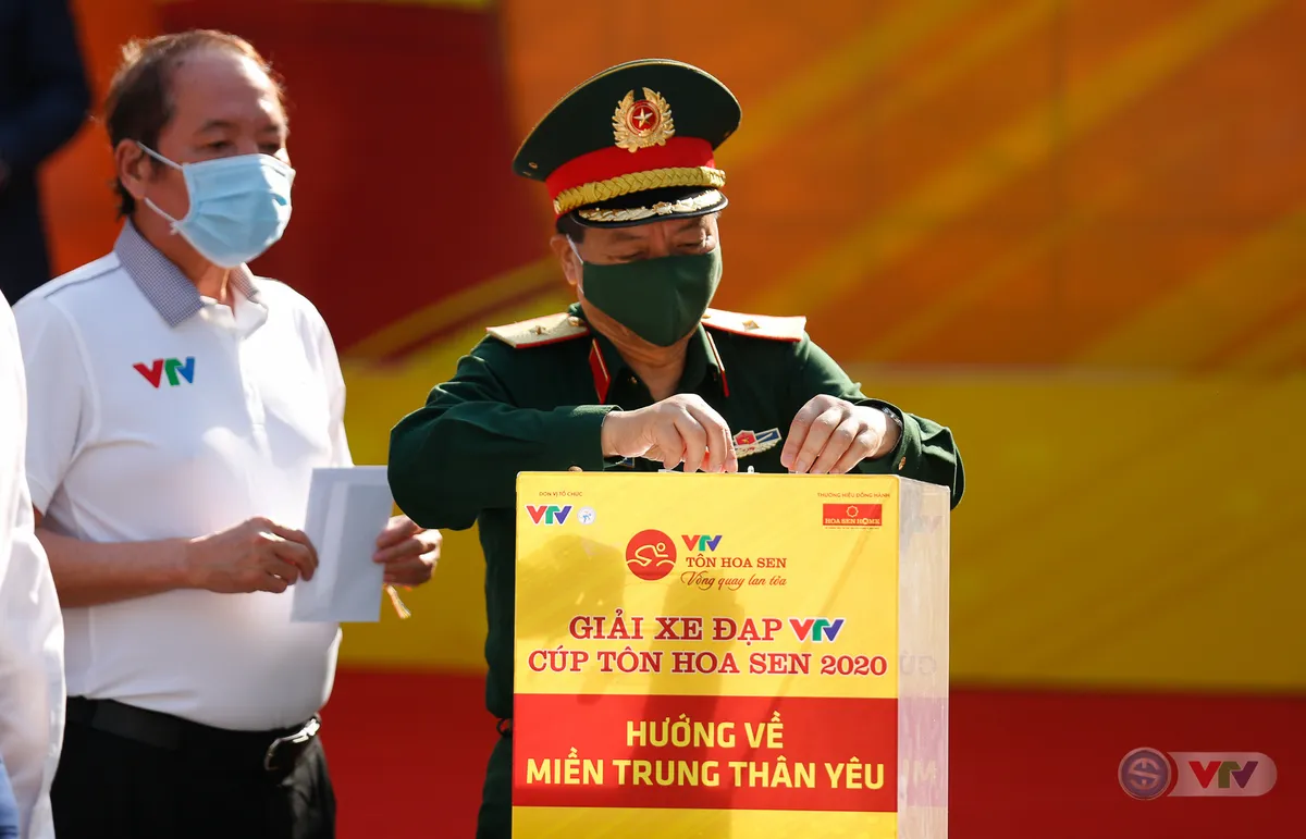 Giải xe đạp VTV Cúp Tôn Hoa Sen 2020 chung tay Hướng về miền Trung thân yêu - Ảnh 4.