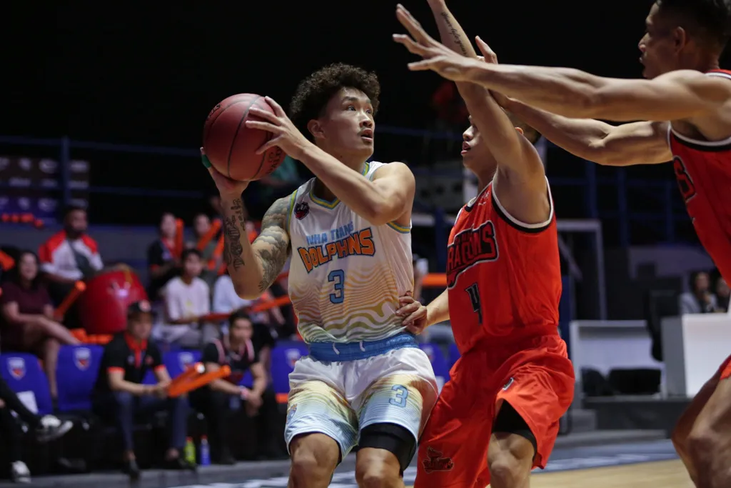 VBA 2020 - game 14: Chiến thắng cho Nha Trang Dolphins từ cuộc đua thể lực - Ảnh 3. VBA 2020 - game 14: Chiến thắng cho Nha Trang Dolphins từ cuộc đua thể lực - Ảnh 3.