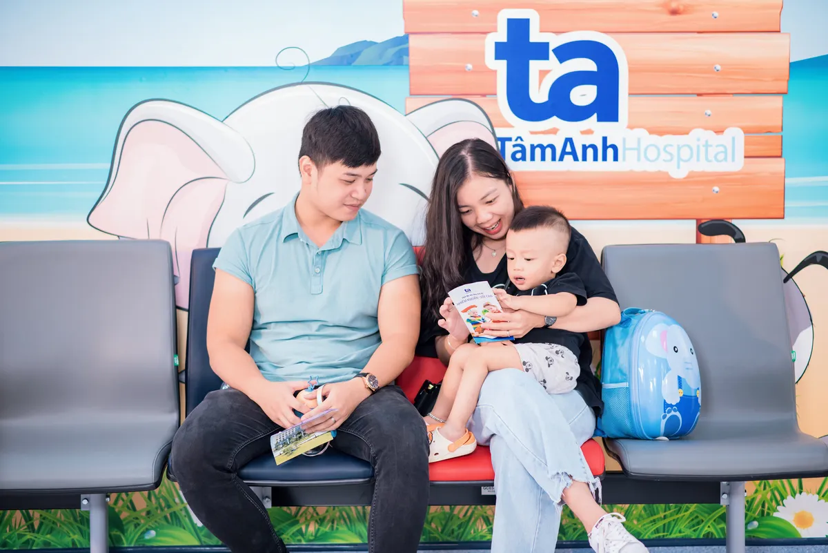 Chuyên gia cảnh báo sự nguy hiểm của việc lạm dụng kháng sinh đối với trẻ nhỏ - Ảnh 3. Chuyên gia cảnh báo sự nguy hiểm của việc lạm dụng kháng sinh đối với trẻ nhỏ - Ảnh 3.