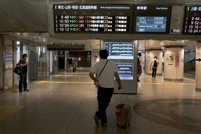 Những viên đạn Shinkansen lạc lối mùa COVID-19 - Ảnh 1. Những viên đạn Shinkansen lạc lối mùa COVID-19 - Ảnh 1.