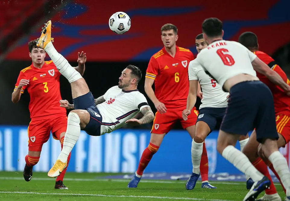 ĐT Anh 3-0 ĐT xứ Wales: Chiến thắng dễ d&agrave;ng - Ảnh 2.