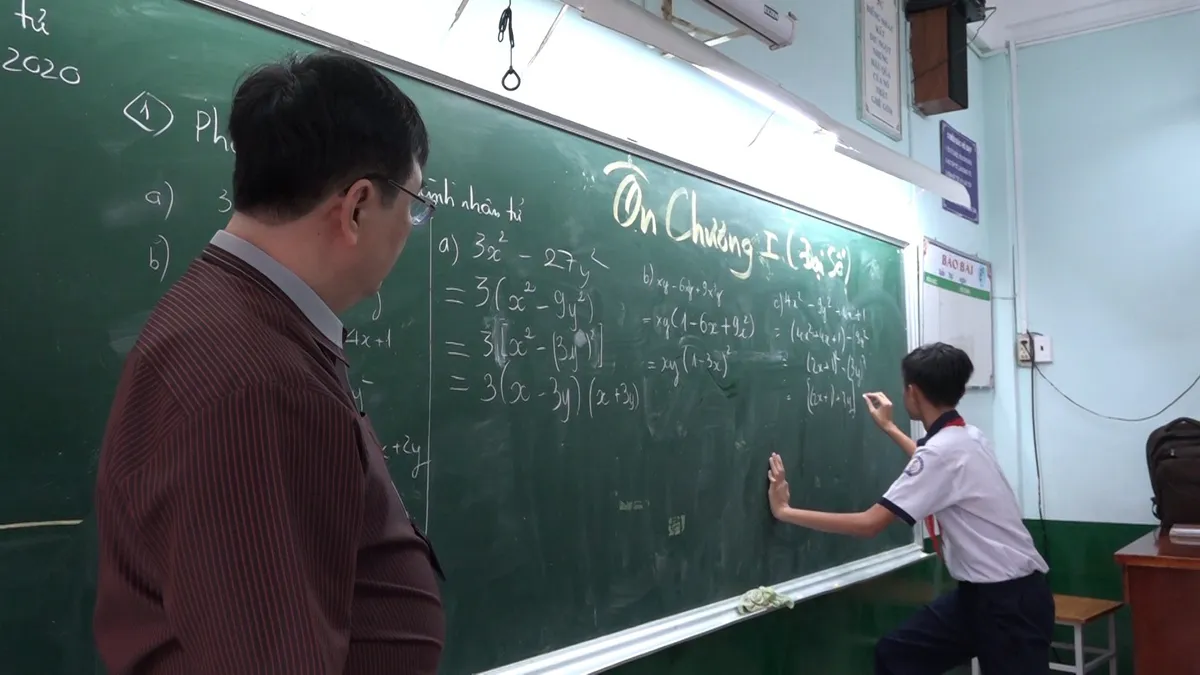 Giáo viên nêu ra loạt khó khăn khi cho học sinh sử dụng điện thoại trong lớp học - Ảnh 2.