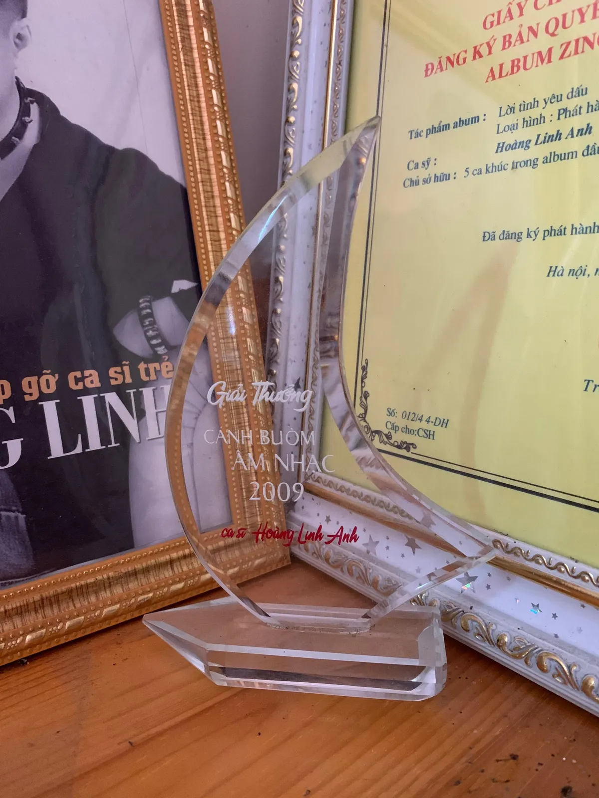 Ho&agrave;ng Linh Anh - Ch&agrave;ng ca sĩ trẻ trở lại với &aacute;nh đ&egrave;n s&acirc;n khấu - Ảnh 3.