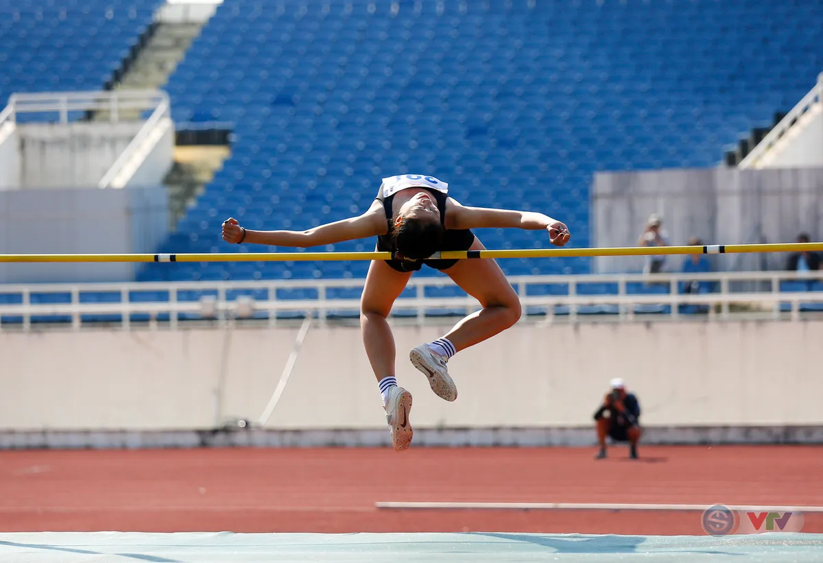 ck nhảy cao nữ