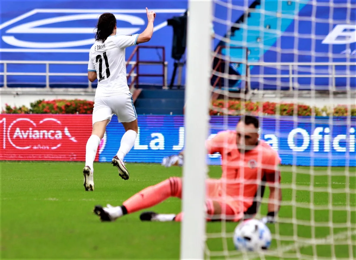 ĐT Colombia 0-3 ĐT Uruguay: Chiến thắng dễ dàng cho đội khách - Ảnh 1. ĐT Colombia 0-3 ĐT Uruguay: Chiến thắng dễ dàng cho đội khách - Ảnh 1.