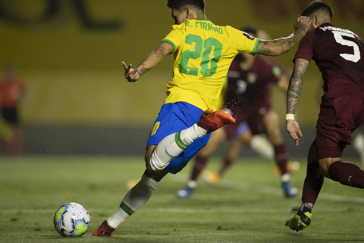 Vòng loại World Cup 2022 khu vực Nam Mỹ: ĐT Brazil vất vả giành chiến thắng trước Venezuela - Ảnh 1. Vòng loại World Cup 2022 khu vực Nam Mỹ: ĐT Brazil vất vả giành chiến thắng trước Venezuela - Ảnh 1.