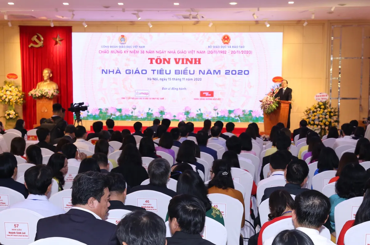 Tôn vinh 183 nhà giáo tiêu biểu năm 2020 - Ảnh 3.