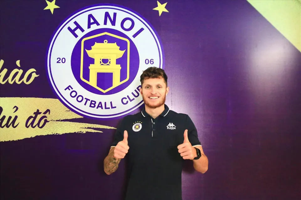 Geovane: Tất cả các cầu thủ ở V.League đều có mơ ước khoác lên màu áo tím - Ảnh 1. Geovane: Tất cả các cầu thủ ở V.League đều có mơ ước khoác lên màu áo tím - Ảnh 1.