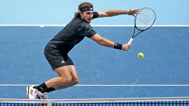 ATP Finals: Gi&agrave;nh chiến thắng trước Rublev, Tsitsipas tiếp tục nu&ocirc;i hy vọng - Ảnh 3.