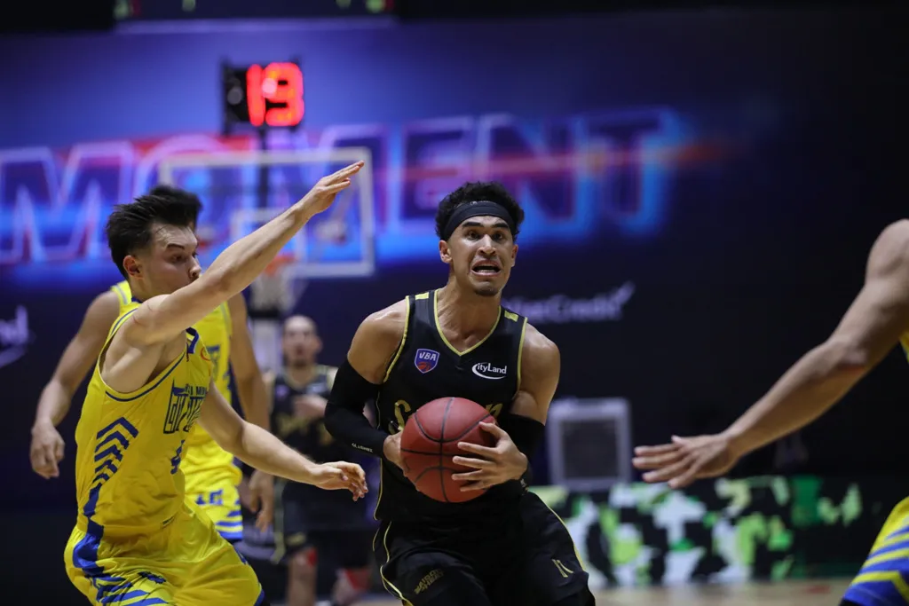 VBA 2020 - Game 40: Saigon Heat giành chiến thắng dễ dàng ở trận derby - Ảnh 1.