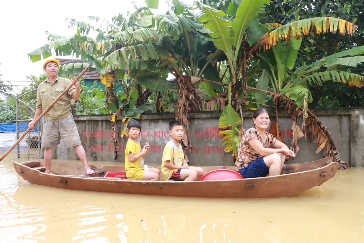 Nhiều trường tại Nghệ An chưa thể dạy học trở lại vào tuần này - Ảnh 1. Nhiều trường tại Nghệ An chưa thể dạy học trở lại vào tuần này - Ảnh 1.
