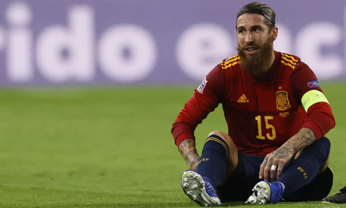 Real Madrid nhận tin dữ từ đội trưởng Ramos - Ảnh 1. Real Madrid nhận tin dữ từ đội trưởng Ramos - Ảnh 1.