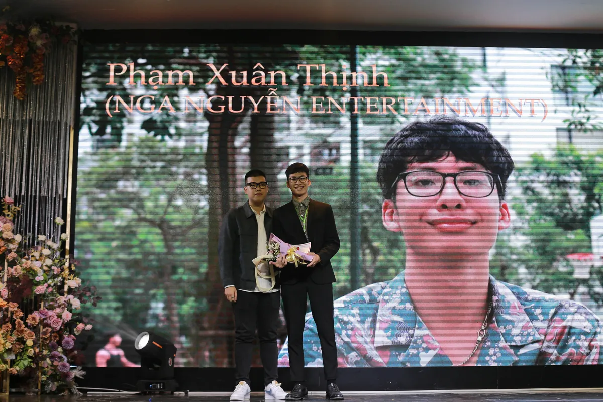 H&agrave;o hứng đ&ecirc;m hội trao giải cuộc thi l&agrave;m phim d&agrave;nh cho học sinh Red Carpet - Ảnh 5.