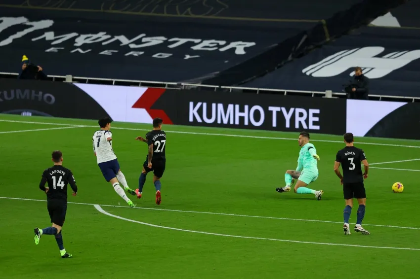 Tottenham 2-0 Manchester City: Son Heung-min ghi bàn, Gà Trống hạ gục Man City - Ảnh 1. Tottenham 2-0 Manchester City: Son Heung-min ghi bàn, Gà Trống hạ gục Man City - Ảnh 1.
