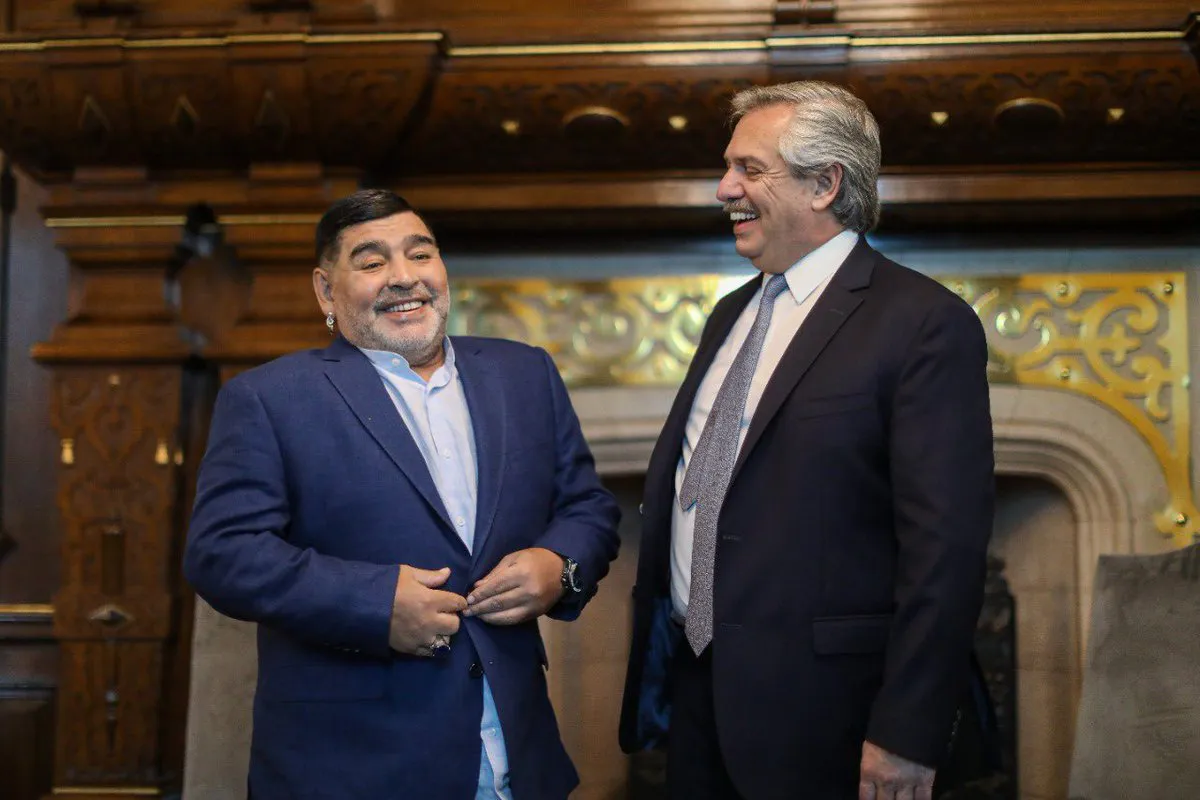 Argentina tổ chức quốc tang Diego Maradona trong 3 ngày - Ảnh 1. Argentina tổ chức quốc tang Diego Maradona trong 3 ngày - Ảnh 1.