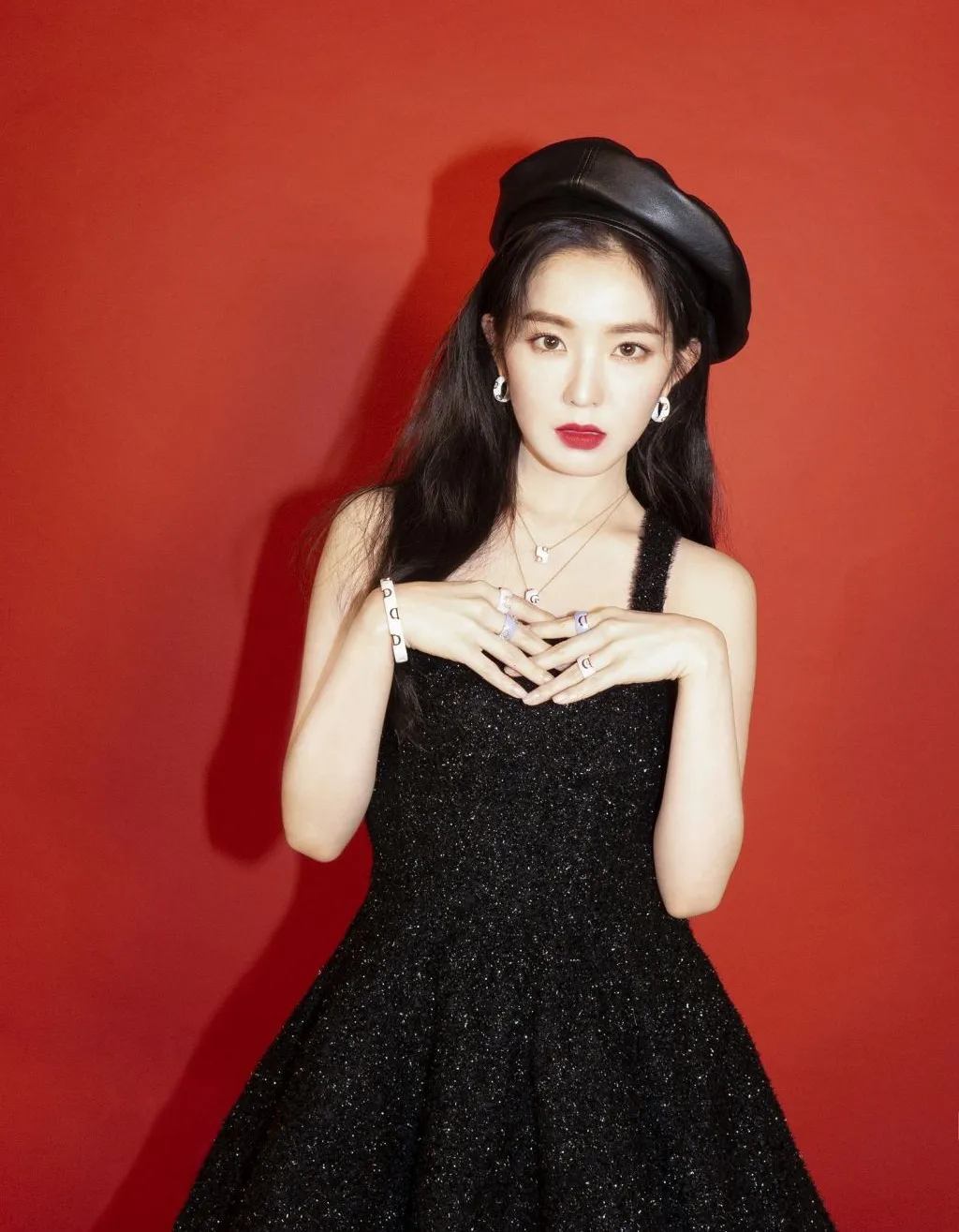 Hậu lùm xùm của Irene, Red Velvet bị cắt sóng trên truyền hình - Ảnh 2.