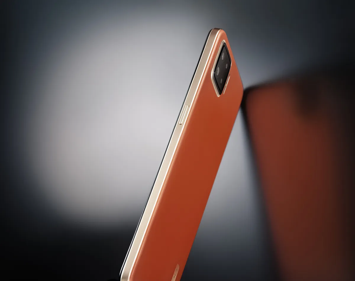 Oppo A73 ch&iacute;nh thức l&ecirc;n kệ: Thiết kế mỏng, sạc nhanh, gi&aacute; 4,5 triệu đồng - Ảnh 1.