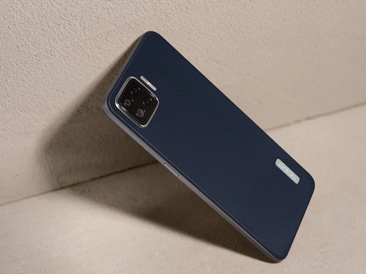 Oppo A73 ch&iacute;nh thức l&ecirc;n kệ: Thiết kế mỏng, sạc nhanh, gi&aacute; 4,5 triệu đồng - Ảnh 2.