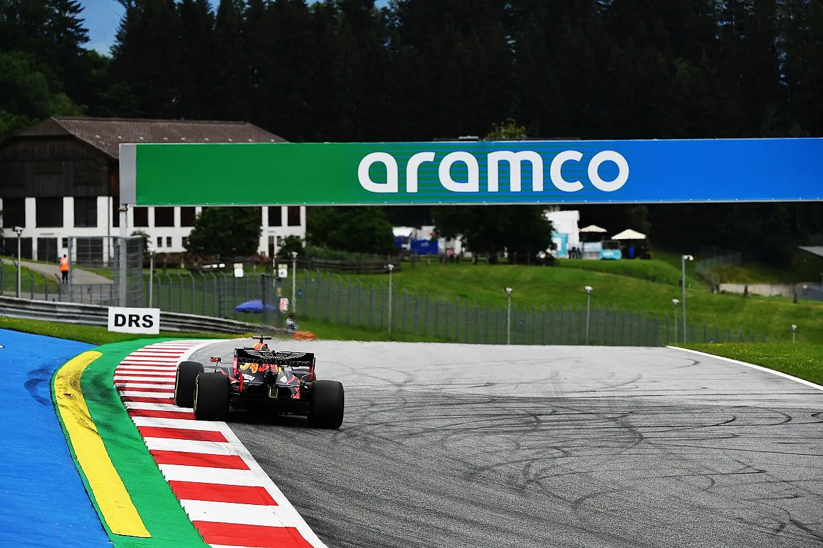 F1 sẽ có thêm chặng đua ở Ả-rập Xê-út trong năm 2021 - Ảnh 1. F1 sẽ có thêm chặng đua ở Ả-rập Xê-út trong năm 2021 - Ảnh 1.