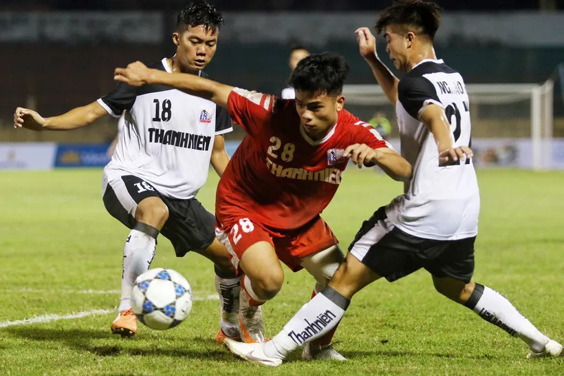 Giải U21 Quốc gia: Chủ nhà Khánh Hòa thua trận ra quân - Ảnh 2. Giải U21 Quốc gia: Chủ nhà Khánh Hòa thua trận ra quân - Ảnh 2.