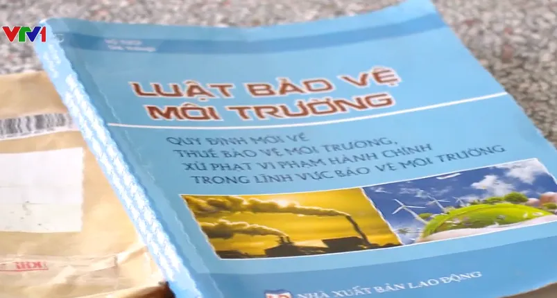 Giả mạo cán bộ môi trường tỉnh lừa đảo người chăn nuôi - Ảnh 1.