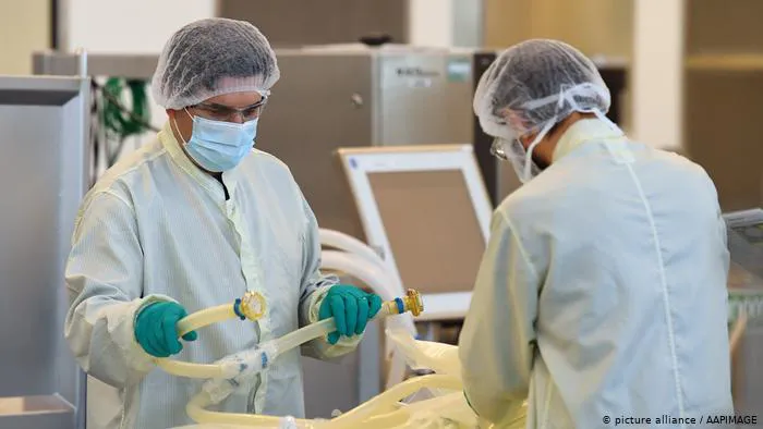 Australia hủy đặt hàng một vaccine COVID-19 vì gây dương tính giả với HIV - Ảnh 1. Australia hủy đặt hàng một vaccine COVID-19 vì gây dương tính giả với HIV - Ảnh 1.